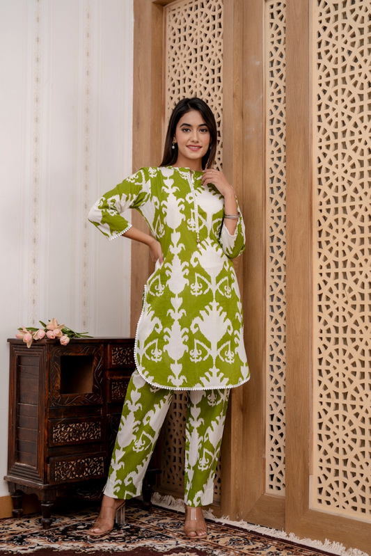 Women Printed Kurta Set for Women